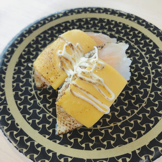 「はま寿司 炙りとろサーモンチーズ」のクチコミ画像 by こつめかわうそさん