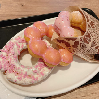 「ミスタードーナツ 桜フレーバーチョコファッション」のクチコミ画像 by ぺりちゃんさん