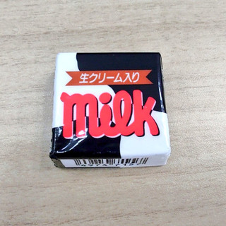 「チロル チロルチョコ ミルク 1個」のクチコミ画像 by 果季口さん