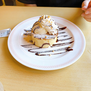 「ジョイフル 窯焼きパンケーキ チョコソース添え」のクチコミ画像 by ぺりちゃんさん
