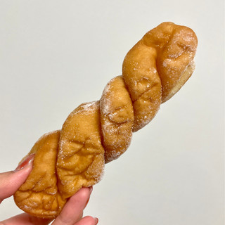 「ファミリーマート ファミマ・ベーカリー ツイストドーナツ 3本入」のクチコミ画像 by apricotさん