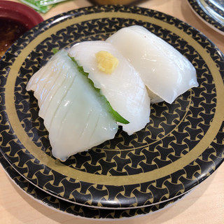 「はま寿司 贅沢握り いか三種盛り やりいか・真いか・大葉漬け真いか」のクチコミ画像 by ぺりちゃんさん