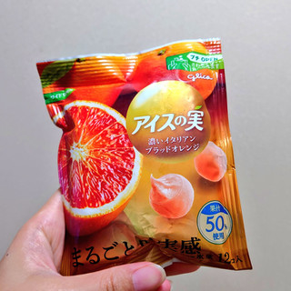 「江崎グリコ アイスの実 濃いイタリアンブラッドオレンジ」のクチコミ画像 by 果季口さん