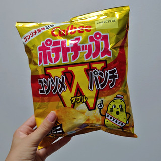 「カルビー ポテトチップス コンソメWパンチ 袋75g」のクチコミ画像 by 果季口さん