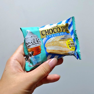 「ロッテ チョコパイ ミルクソフトクリーム 袋1個」のクチコミ画像 by 果季口さん