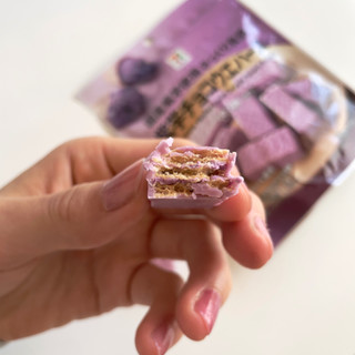 「セブン＆アイ セブンプレミアム 紫芋チョコウエハース 40g」のクチコミ画像 by 芋っさんさん