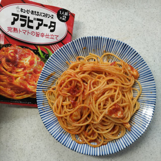 「キユーピー あえるパスタソース アラビアータ 完熟トマトの旨辛仕立て 袋70g×2」のクチコミ画像 by COCOAさん