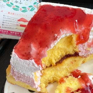 「オランジェ 贅沢苺ショートケーキ パック1個」のクチコミ画像 by もぐミさん