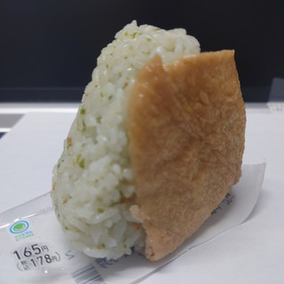 「ファミリーマート 激辛！青唐辛子いなり寿司」のクチコミ画像 by tddtakaさん