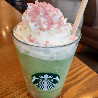 「スターバックス 花見抹茶 クリーム フラペチーノ」のクチコミ画像 by 祐也ちくわさん