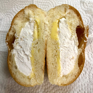 「Pasco たっぷりホイップクリームパン ホイップクリーム10％増量 袋1個」のクチコミ画像 by SANAさん