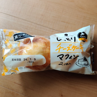 「神戸屋 しっとりチーズケーキマフィン 2個」のクチコミ画像 by NeOさん