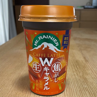 「森永 マウントレーニア カフェラッテ Wキャラメル カップ240ml」のクチコミ画像 by ころすけ2さん