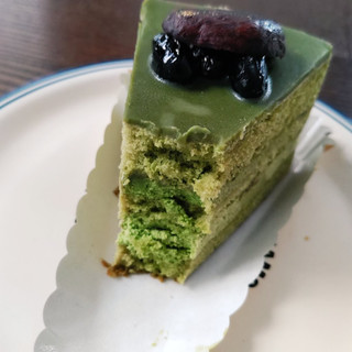 「不二家 プレミアム濃い抹茶のケーキ 鹿児島県産一番茶抹茶使用」のクチコミ画像 by COCOAさん