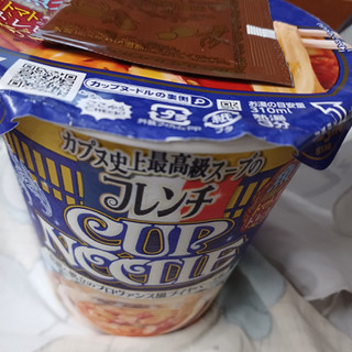 「日清食品 フレンチカップヌードル 真鯛と帆立のプロヴァンス風ブイヤベース味 カップ76g」のクチコミ画像 by 鉄腕子さん