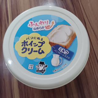 「ソントン パンにぬるホイップクリーム ミルク カップ150g」のクチコミ画像 by 鉄腕子さん