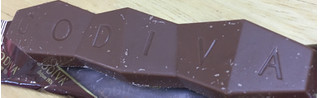 「ゴディバ ゴディバ ザ タブレット ミルクチョコレート プラリネ 箱1個」のクチコミ画像 by なでしこ5296さん