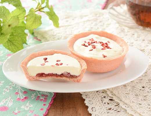 ローソン いちごのショコラタルト（いちごソース入り）