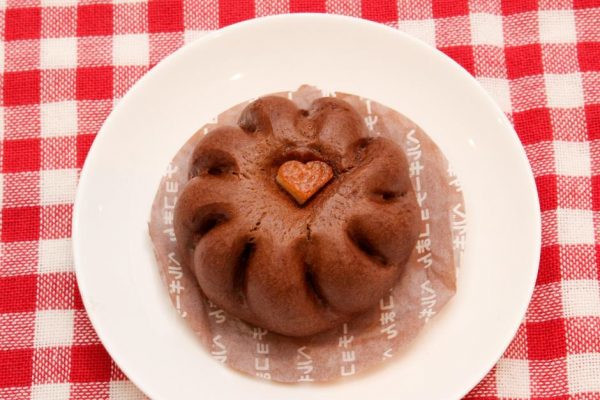 チョコおやつの会　ミニストップ　ベルギーチョコまん　正面