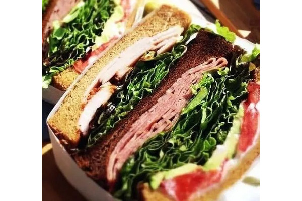 自宅待機中の子どもが喜ぶ♪ お手軽パンランチ