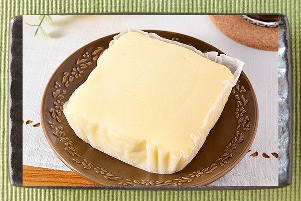 クリームチーズを使用して味わい濃厚なチーズ蒸しケーキ。