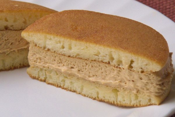 ふんわり生地と同じ厚さのふんわりクリーム。