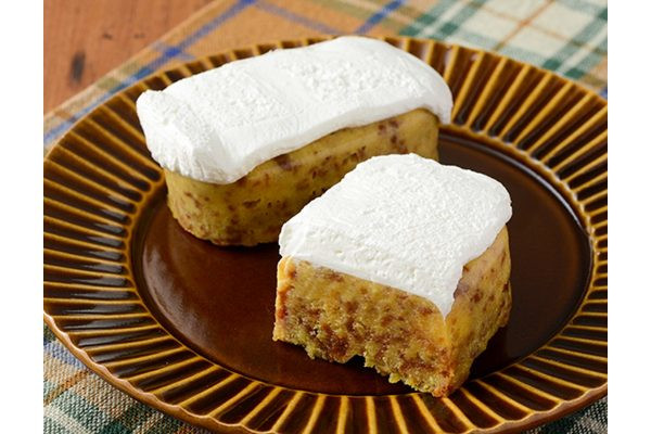 しっとりバナナケーキにクリームを合わせたワンハンドスイーツ。
