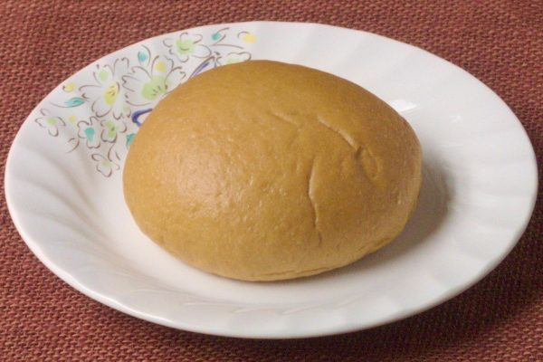 つやつやの丸パン。